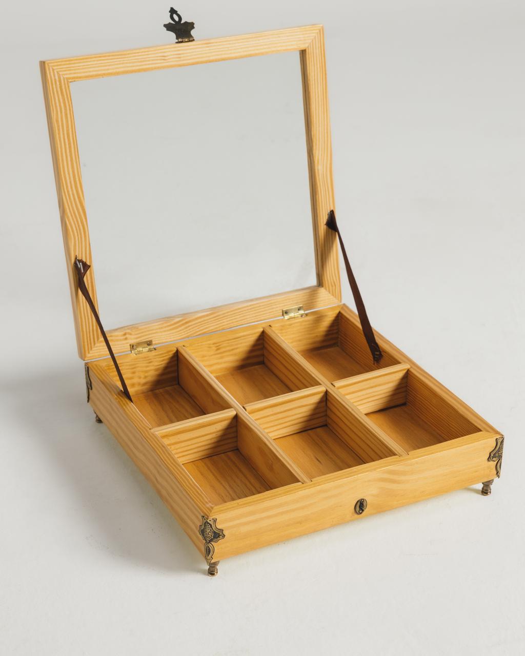 Premium Yameesh Box (SQUARE)  [SMALL]	